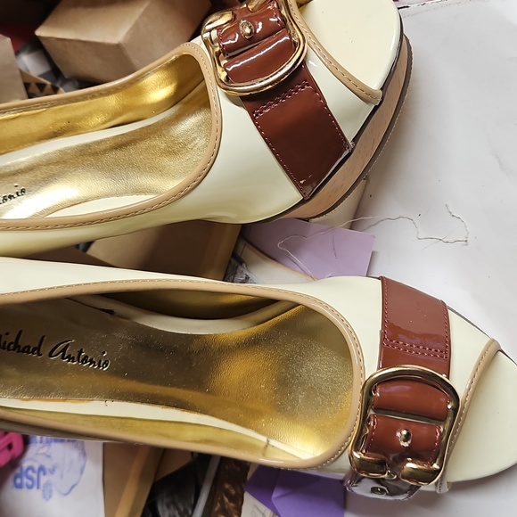 Two-Tone Platform Peep-Toe Pumps with Buckle Detail - Picture 2 of 7